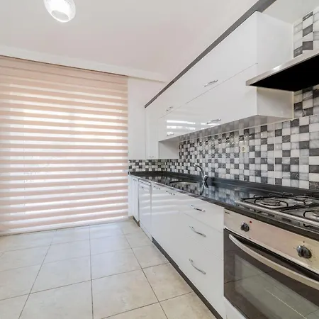 Refreshing House With Private Pool In Antalya Apartament
