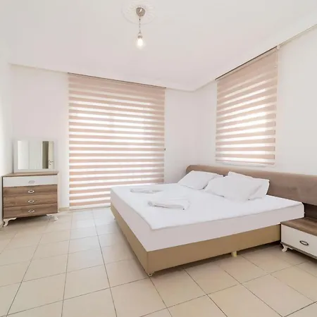 Refreshing House With Private Pool In Antalya Apartament *