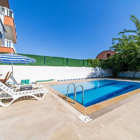 Refreshing House With Private Pool In Antalya *